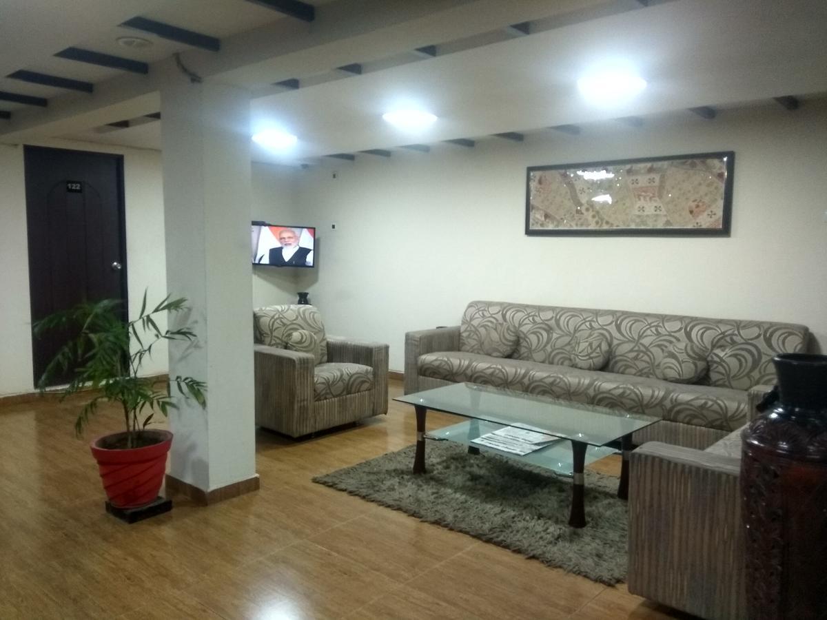 Hotel Royal Regency Bori  Экстерьер фото